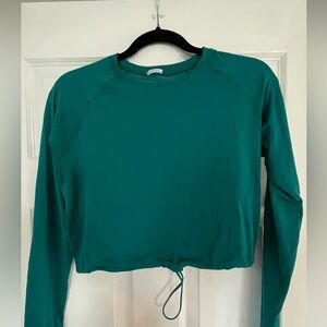 Green cropped active wear top